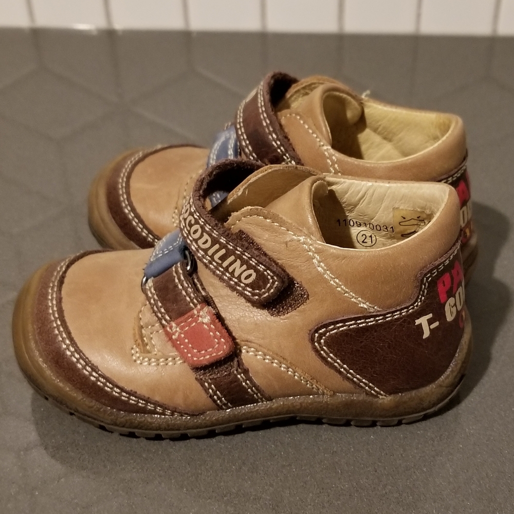 Crocodilino toddler shoes